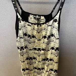skull print tank top